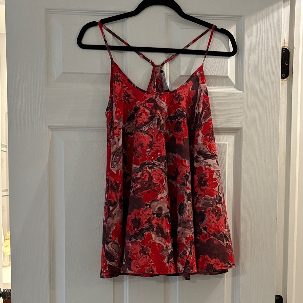 ROCK & REPUBLIC BLACK & FLORAL TOP